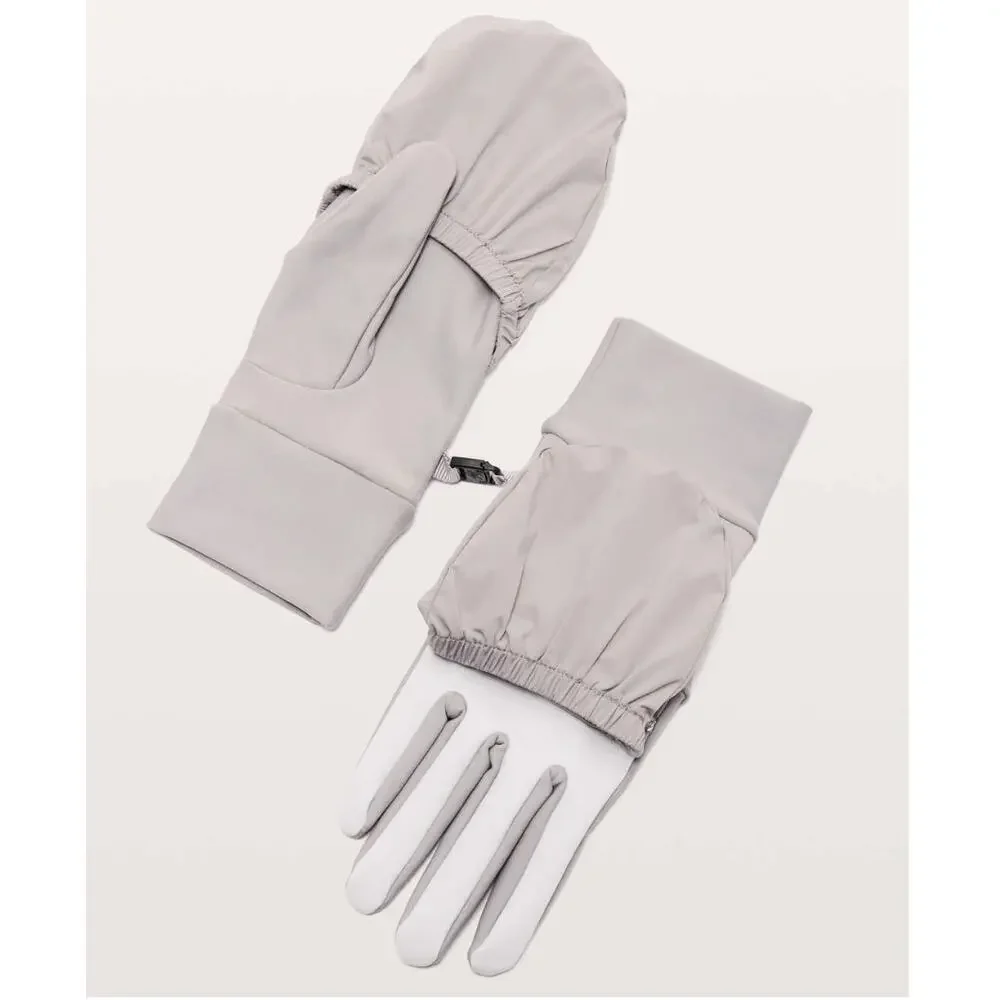 NWT Lululemon Run Fast Gloves (Dark Chrome / Silver Ice) - M/L